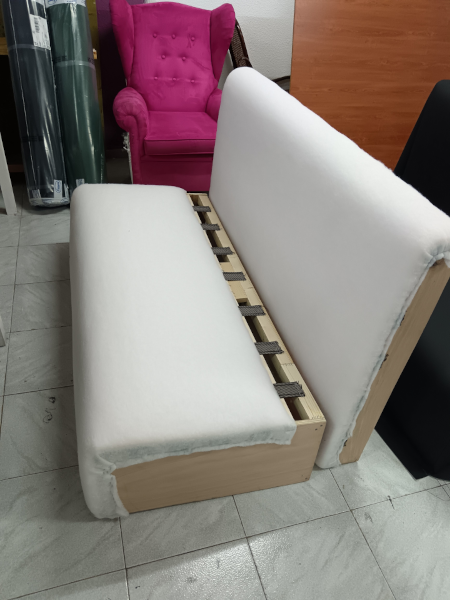 Proceso de fabricación de asientos para club social - Gomas