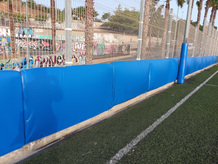 Protectores para campo de fútbol.