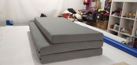 Colchón plegable con forro para furgoneta camperizada fabricado a medida